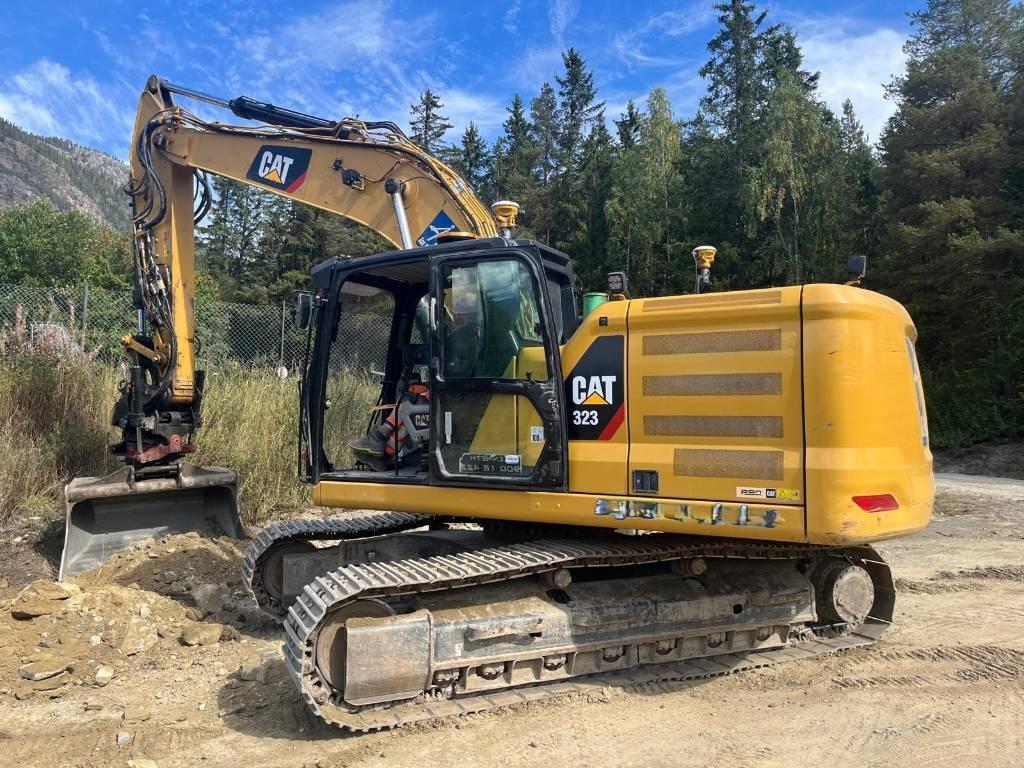 CAT 323 Telakaivukoneet