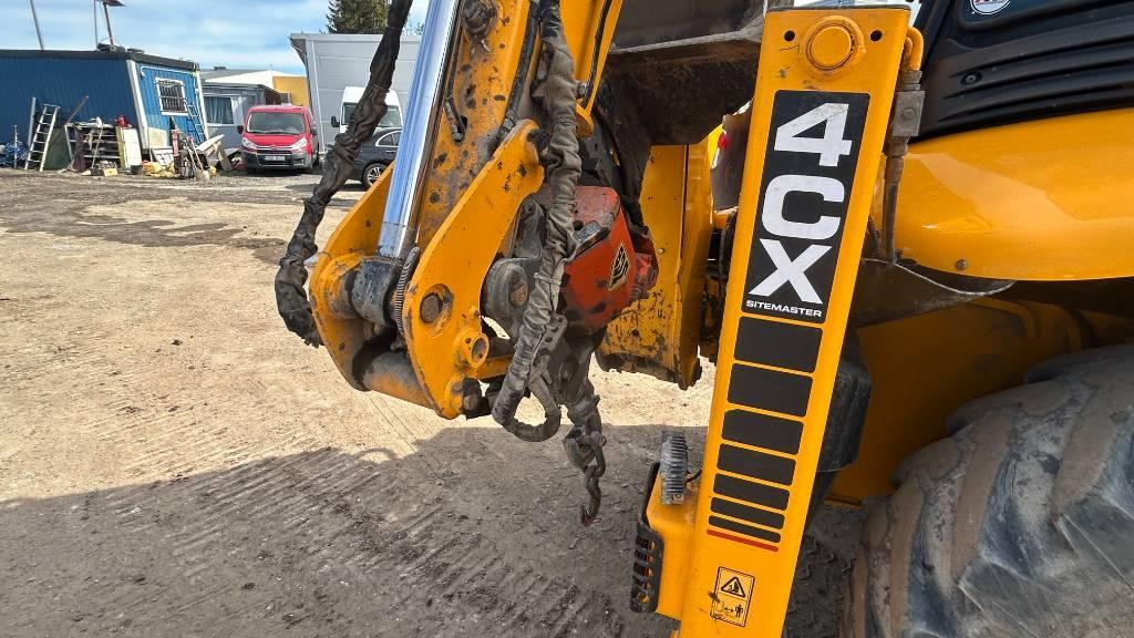 JCB 4 CX Pro Kaivurikuormaajat