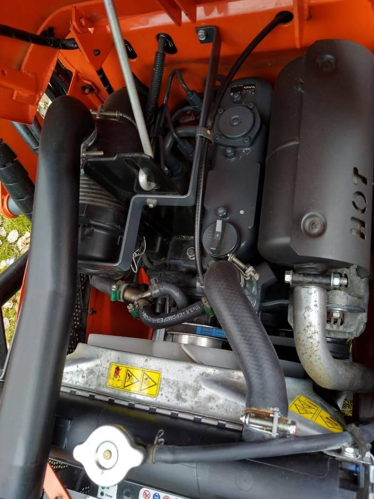 Kubota B1241 Taajamatraktorit