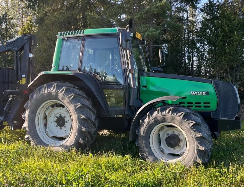 Valtra 6300 Traktorit