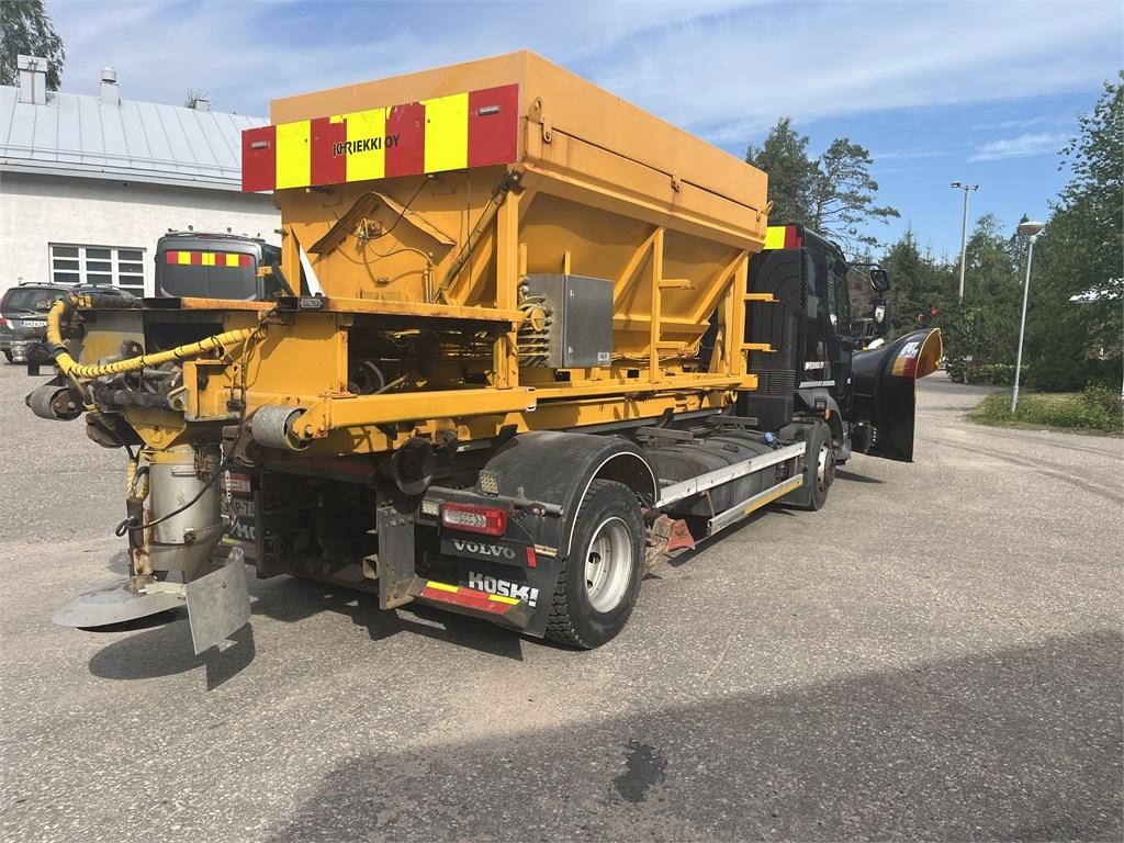 Volvo FL7 260 Vaihtolava-autot