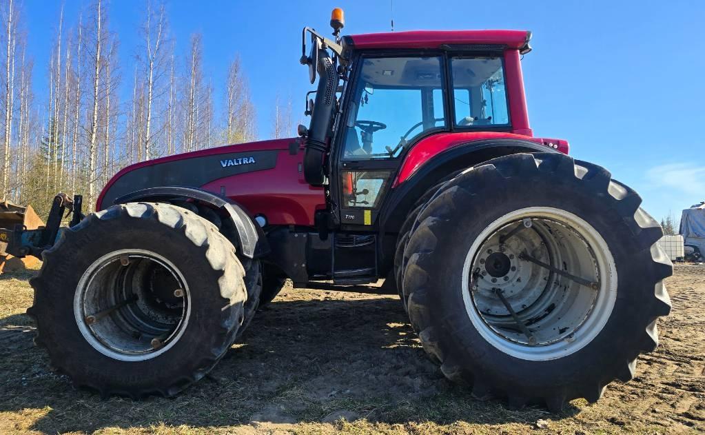 Valtra T170 Traktorit