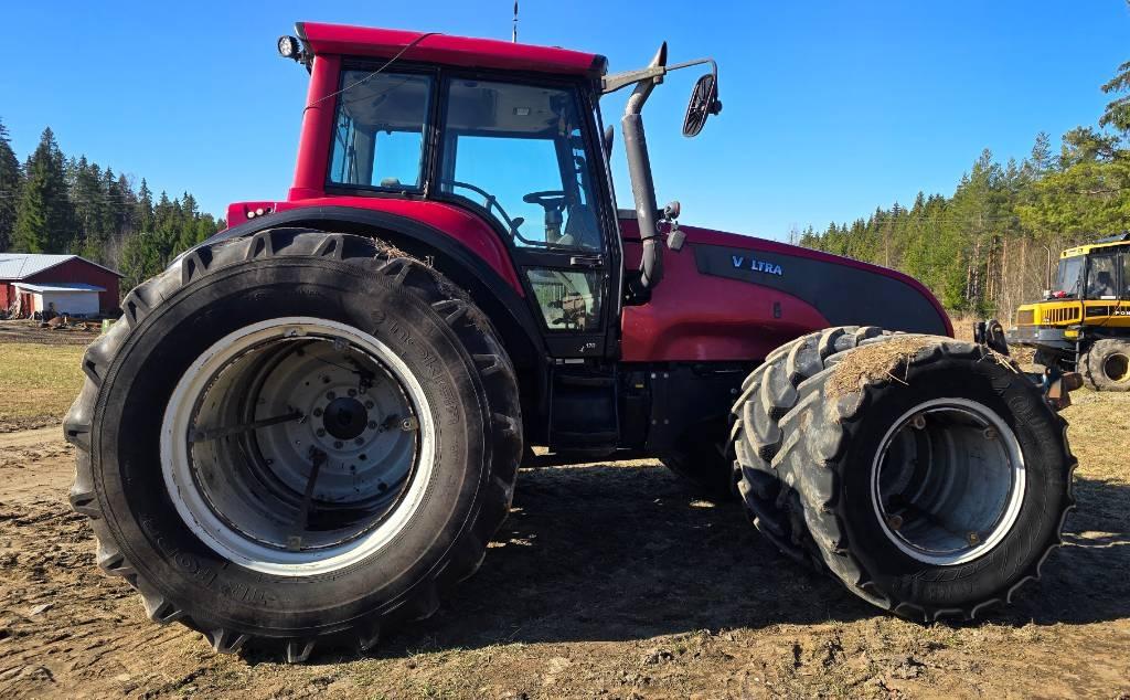 Valtra T170 Traktorit