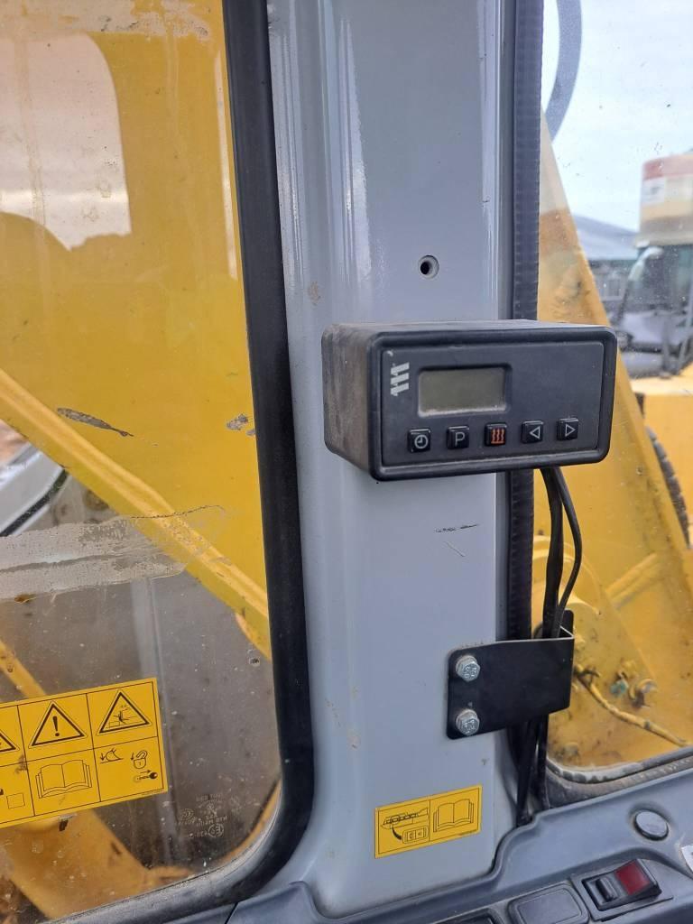 New Holland Kobelco E225 BSR Telakaivukoneet