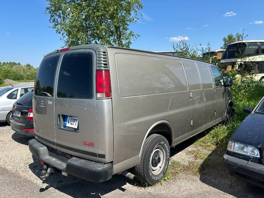 GMC Savana G3500 Pakettiautot