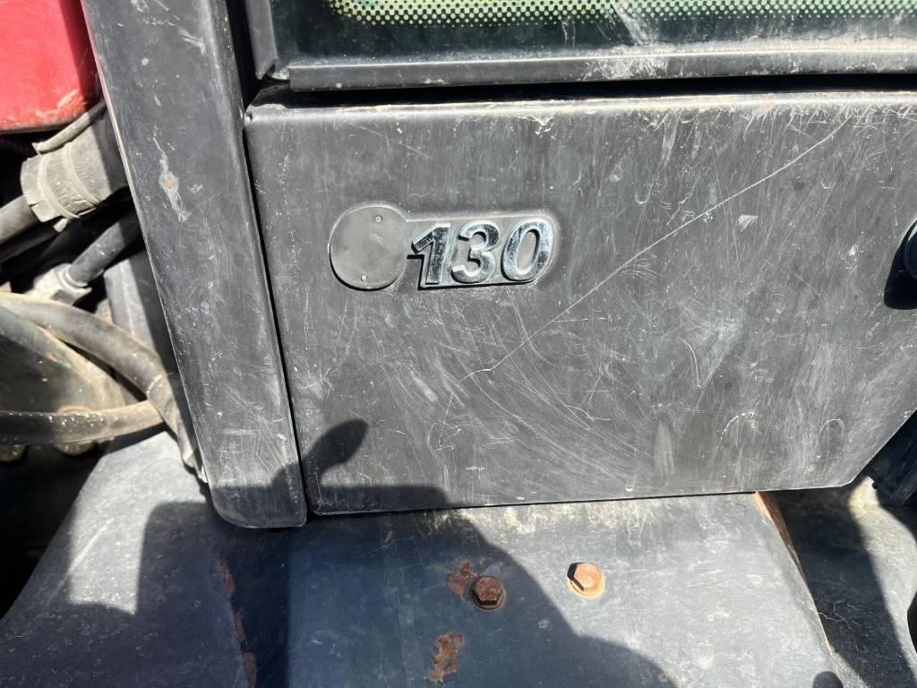 Valtra M 130 Traktorit