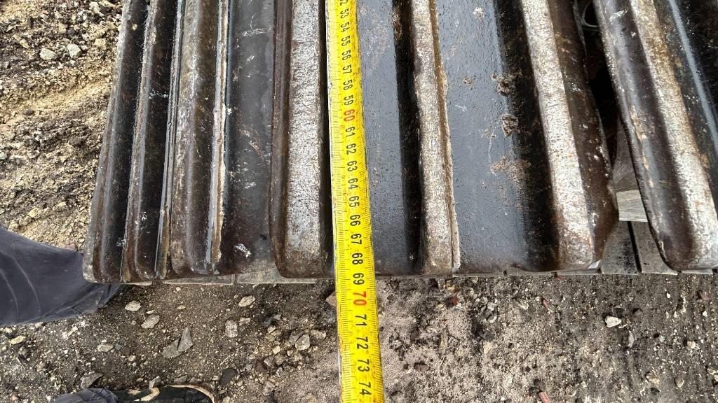 New Holland E 235 B SR-2 Telakaivukoneet