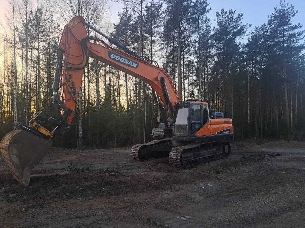 Doosan DX 300 LC-5 Telakaivukoneet