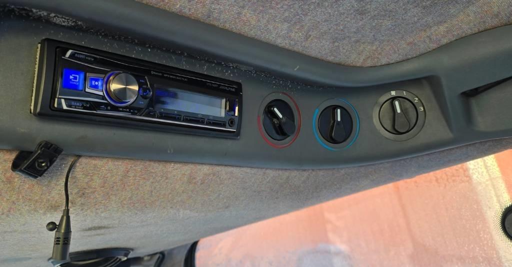 New Holland TM 155 RC Traktorit