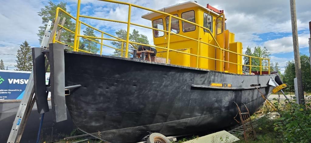  Monni Hinaaja Veneet, proomut ja ponttoonit