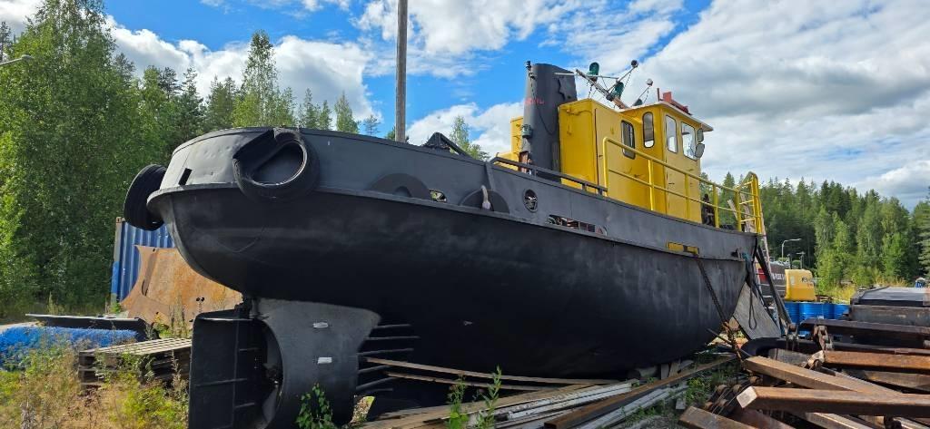  Monni Hinaaja Veneet, proomut ja ponttoonit