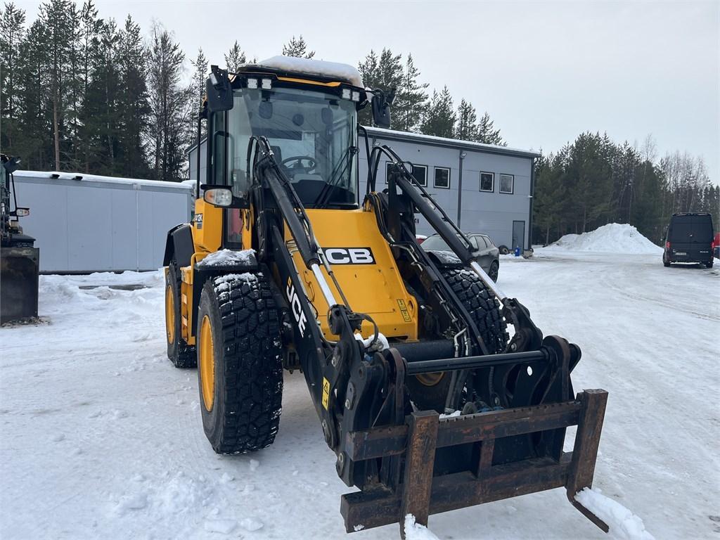 JCB 413 Pyöräkuormaajat