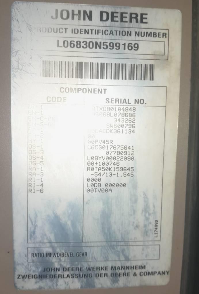 John Deere 6830 Premium Traktorit