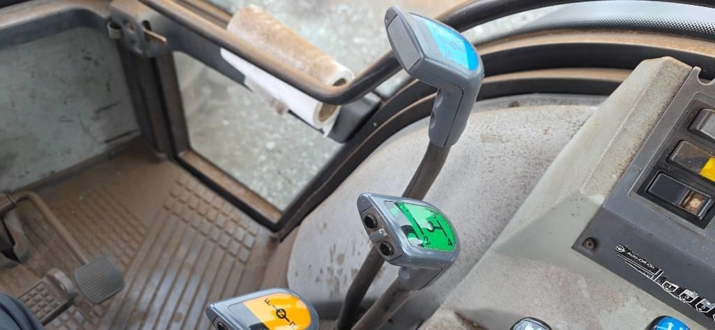 Valmet 8750 Traktorit