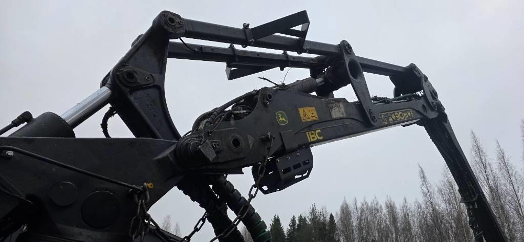 John Deere 1270 G Harvesterit