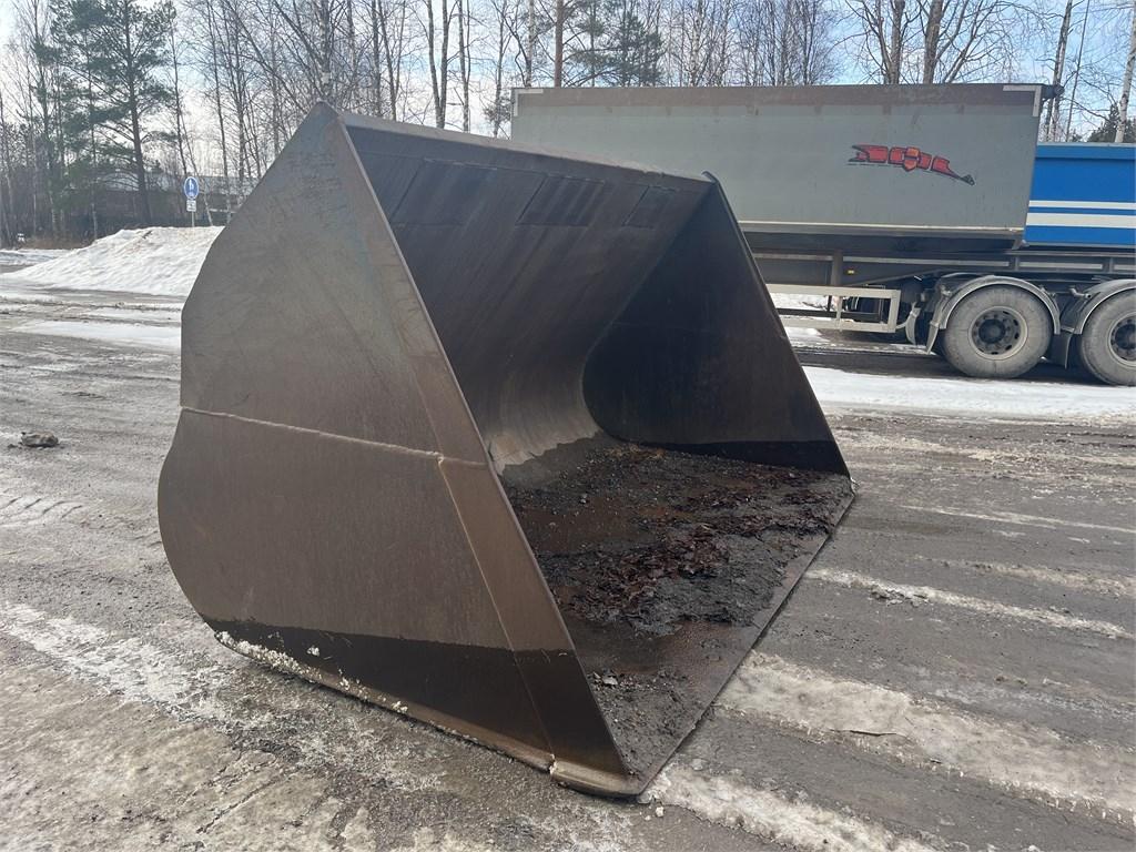  Maakauha 8m3 Pyöräkuormaajat