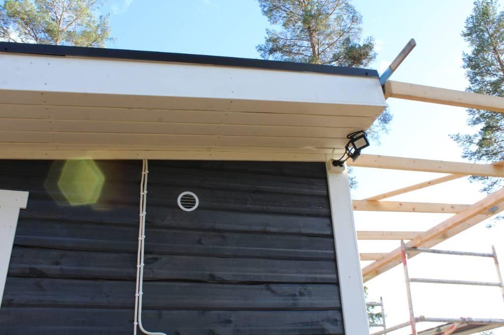  Hirsinen taukohuone / mökki Koukku / vaijeritartun Vaihtolavat