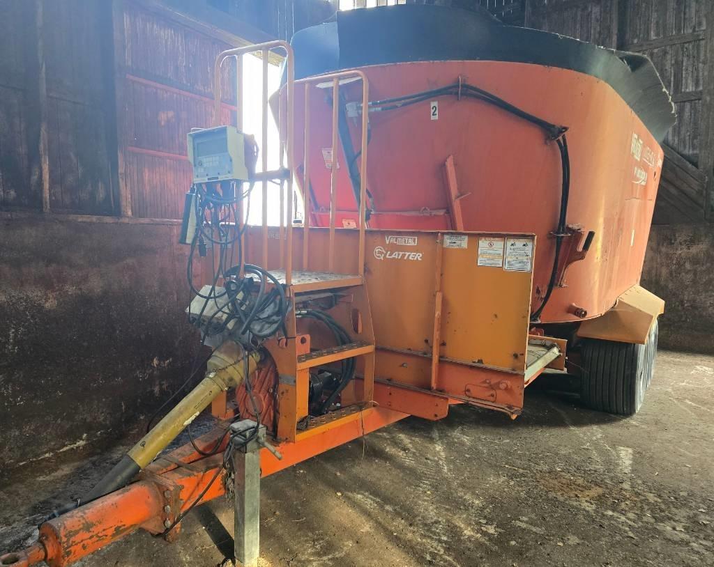 Valmetal V-Mix 700 Rehuvaunut