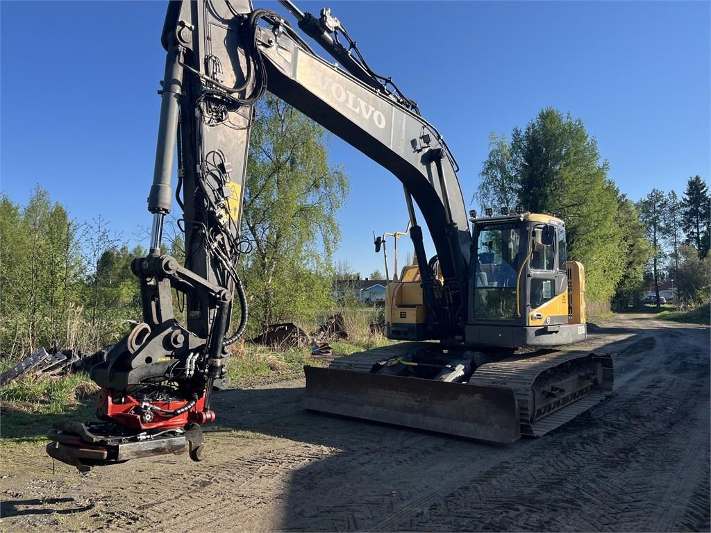 Volvo ECR 235DL Telakaivukoneet