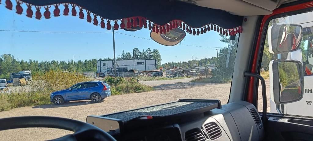 Renault D 12 Hinausautot