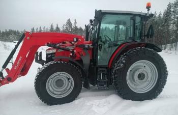 Massey Ferguson 5713M