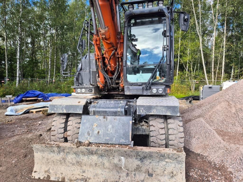 Hitachi ZX 180 W-7 + Novatron 3D Pyöräkaivukoneet