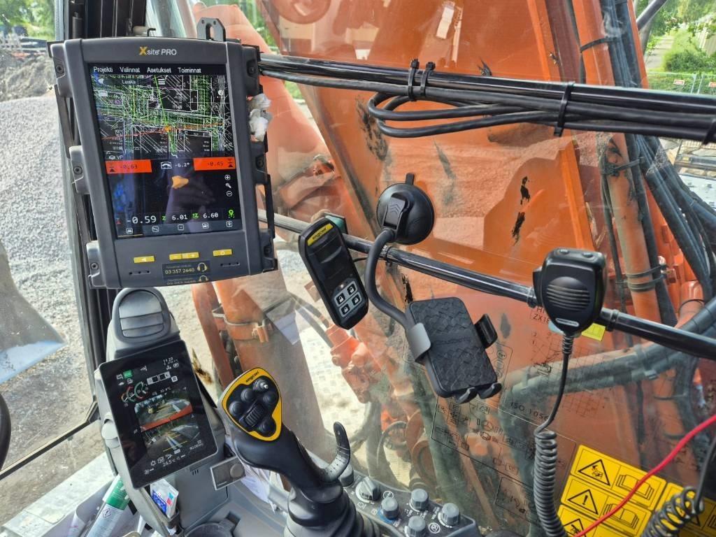 Hitachi ZX 180 W-7 + Novatron 3D Pyöräkaivukoneet