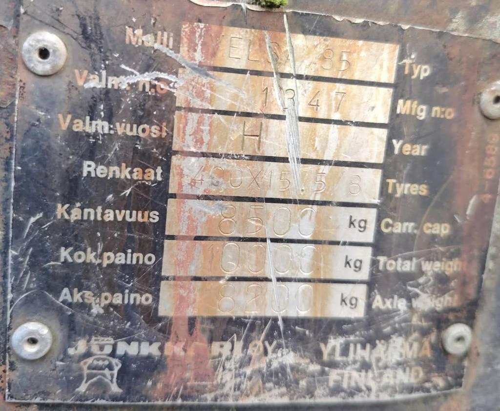 Junkkari Elsa 85 Yleisperävaunut