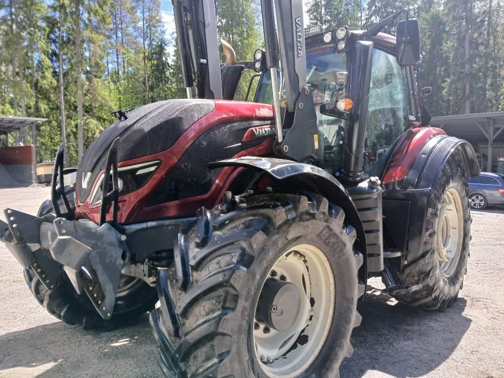 Valtra T 174 E Traktorit
