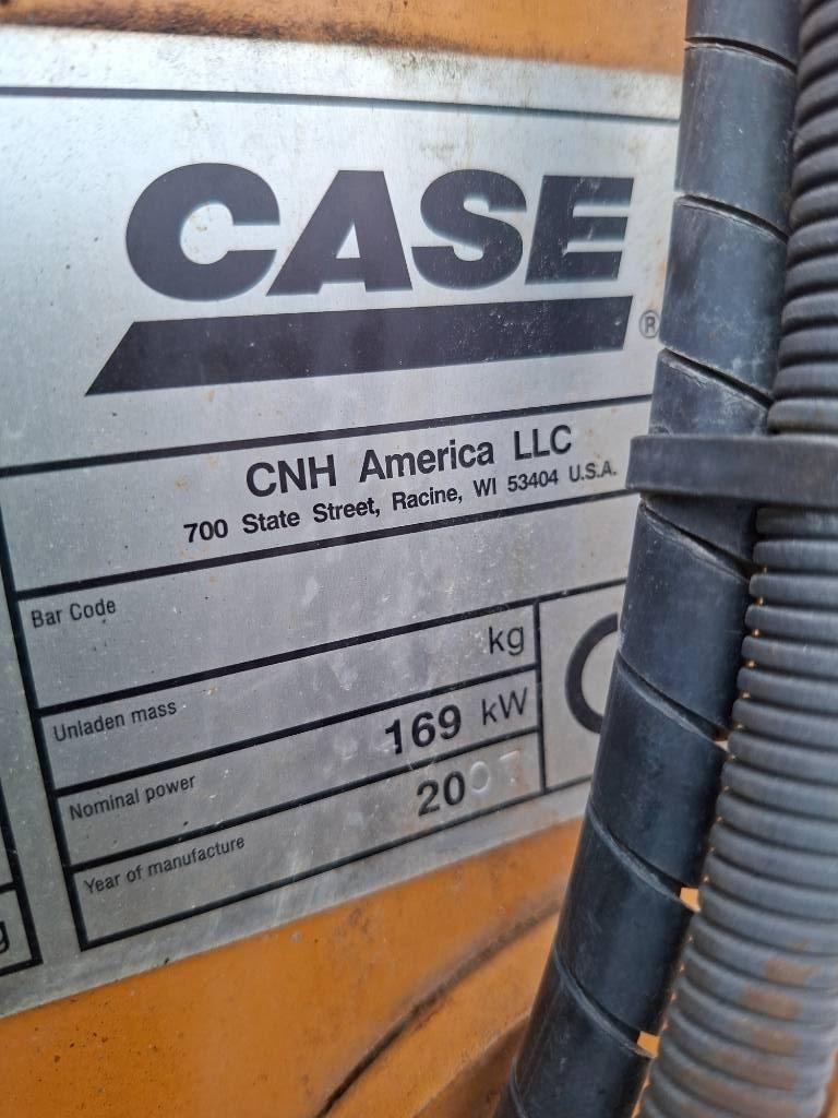 CASE 821 E Pyöräkuormaajat