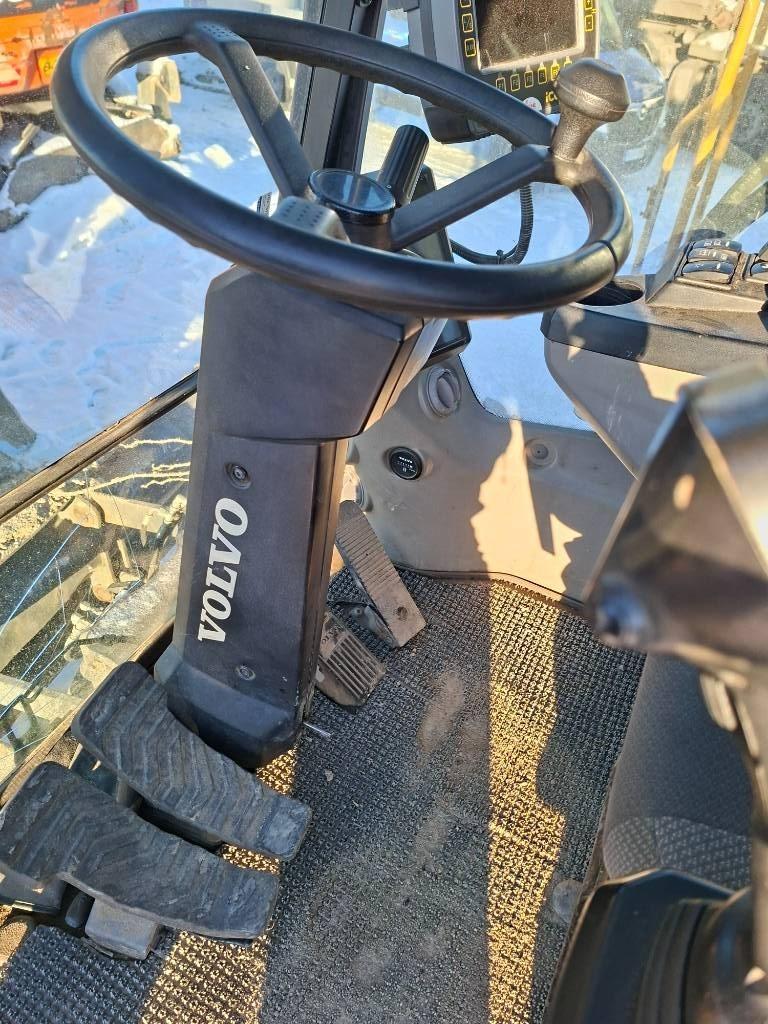 Volvo EW 160 E Pyöräkaivukoneet