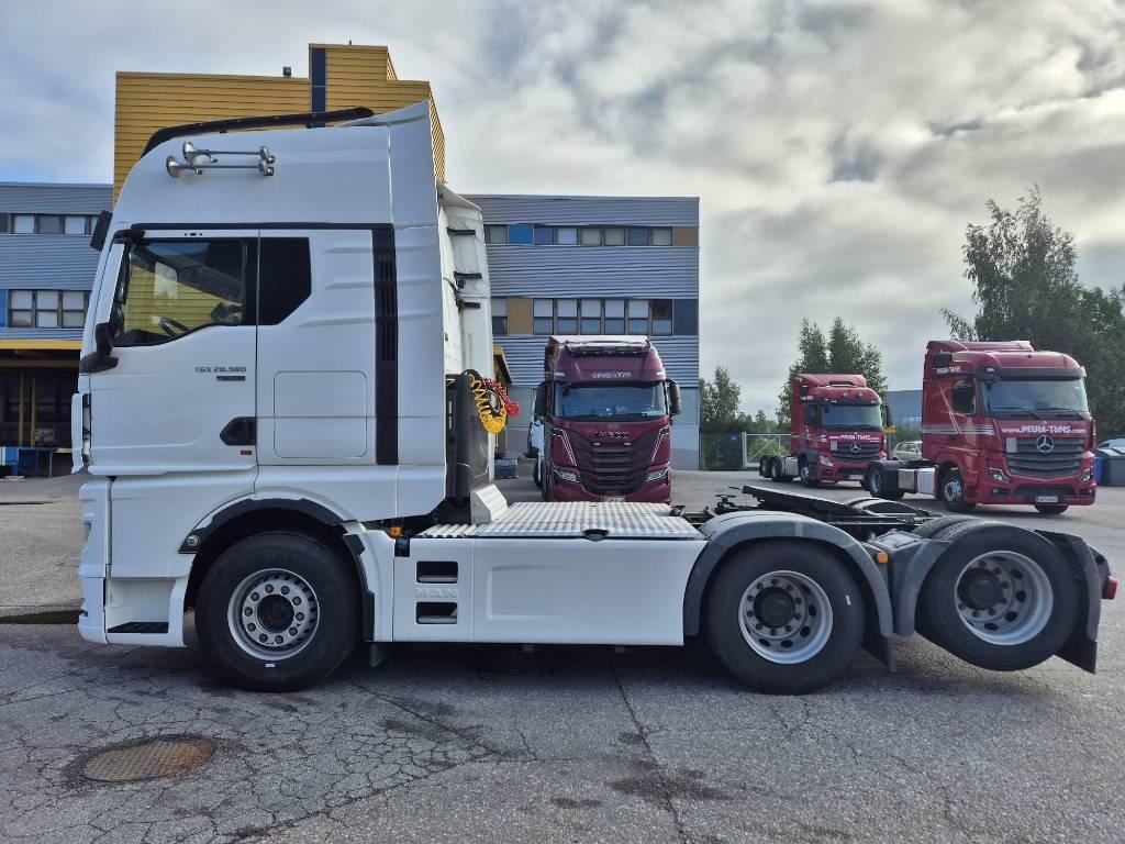 MAN TGX 28.580 Vetopöytäautot