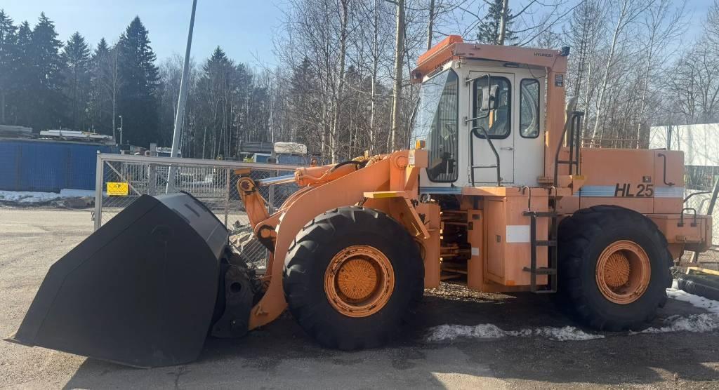 Hyundai HL 25 Pyöräkuormaajat