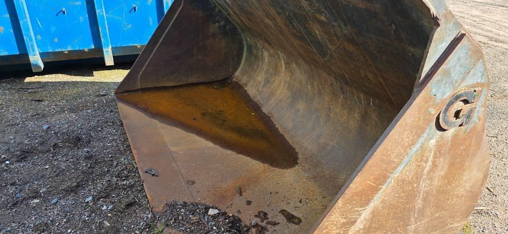 Volvo L 120 H Pyöräkuormaajat